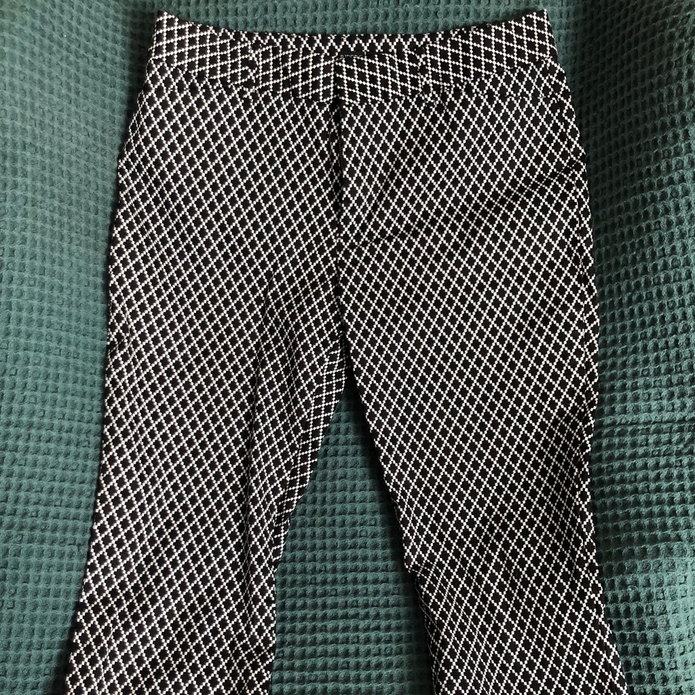 Cropped Pants